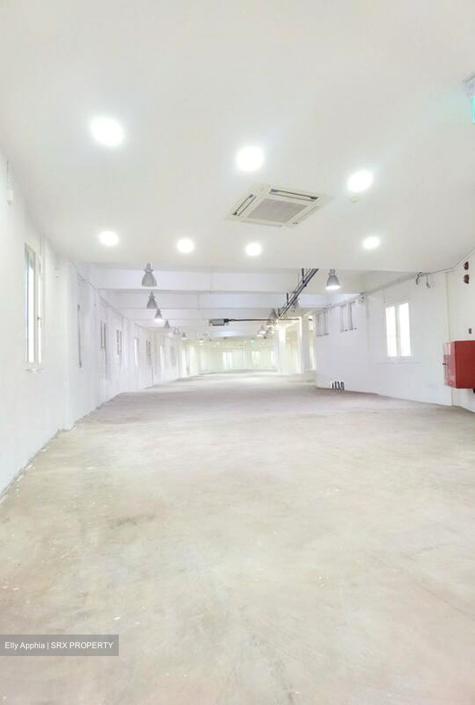 The Office Chamber (D8), Office #509806271